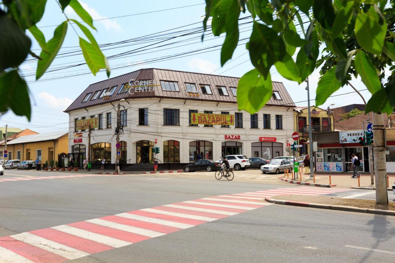 Corner Center Rental Бузеу Екстер'єр фото