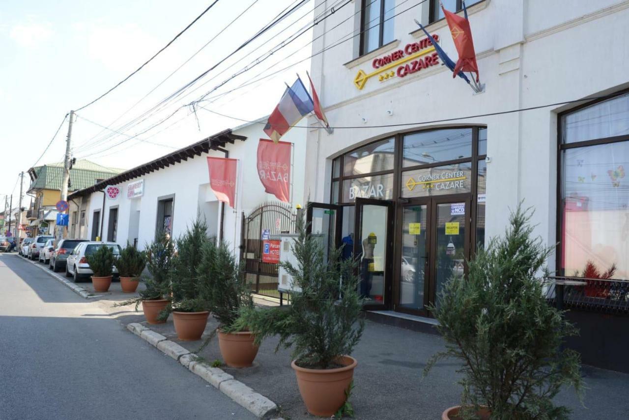 Corner Center Rental Бузеу Екстер'єр фото